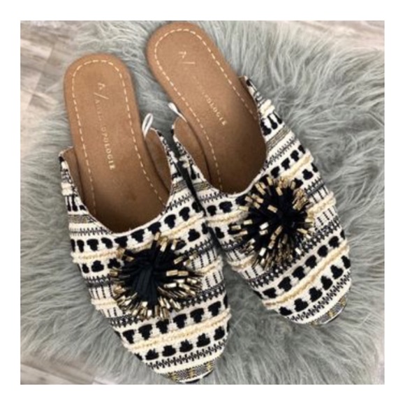 Anthropologie Shoes - NWT Anthropologie Dreamy Black/Cream Mule 8